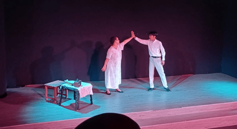 TEATER KELILING (MUSIKAL AKU CHAIRIL)
