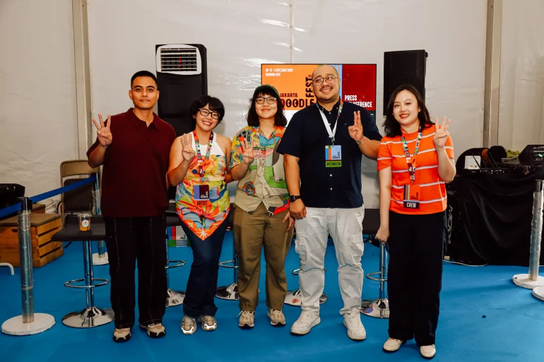 Leo-Pradana-Nadya-Noor-Sherchle-Willy-Apriando-Christine-Laifa
