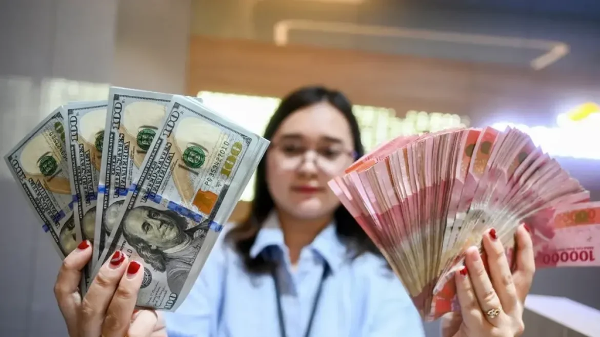 Ilustrasi kurs dolar AS terhadap rupiah menembus Rp17.500 pada perdagangan Mei 2026