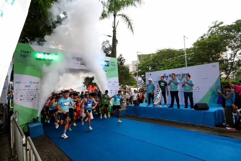 Ribuan peserta mengikuti Bintaro Jaya Run for Education 2026 di Bintaro Jaya Xchange Mall untuk mendukung pendidikan melalui kegiatan charity run.
