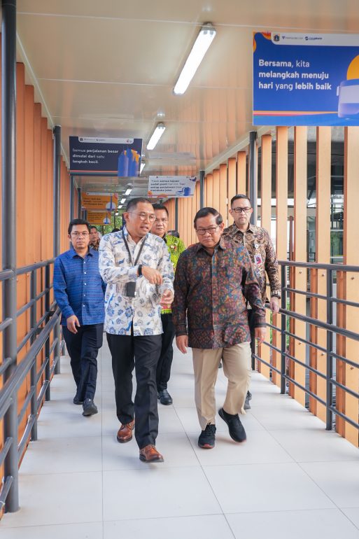 Peresmian Halte Transjakarta