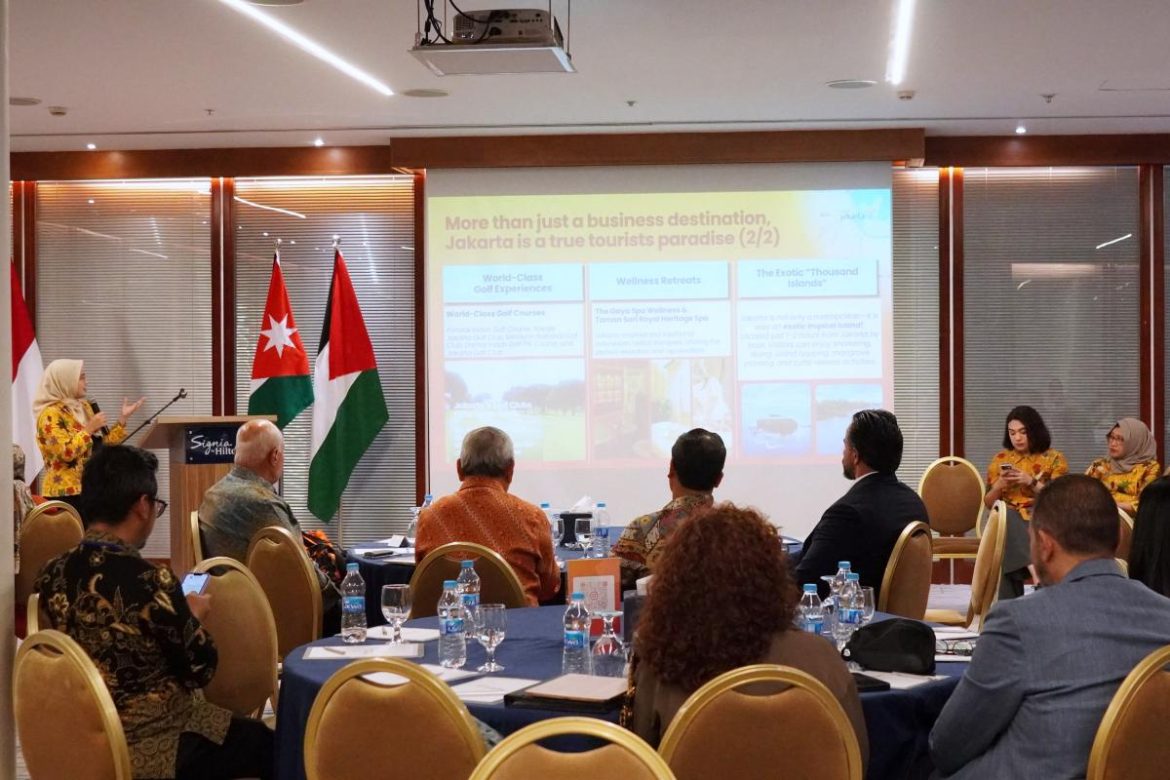 Delegasi Disparekraf DKI Jakarta mengikuti Seminar Pariwisata Indonesia di Amman, Yordania.