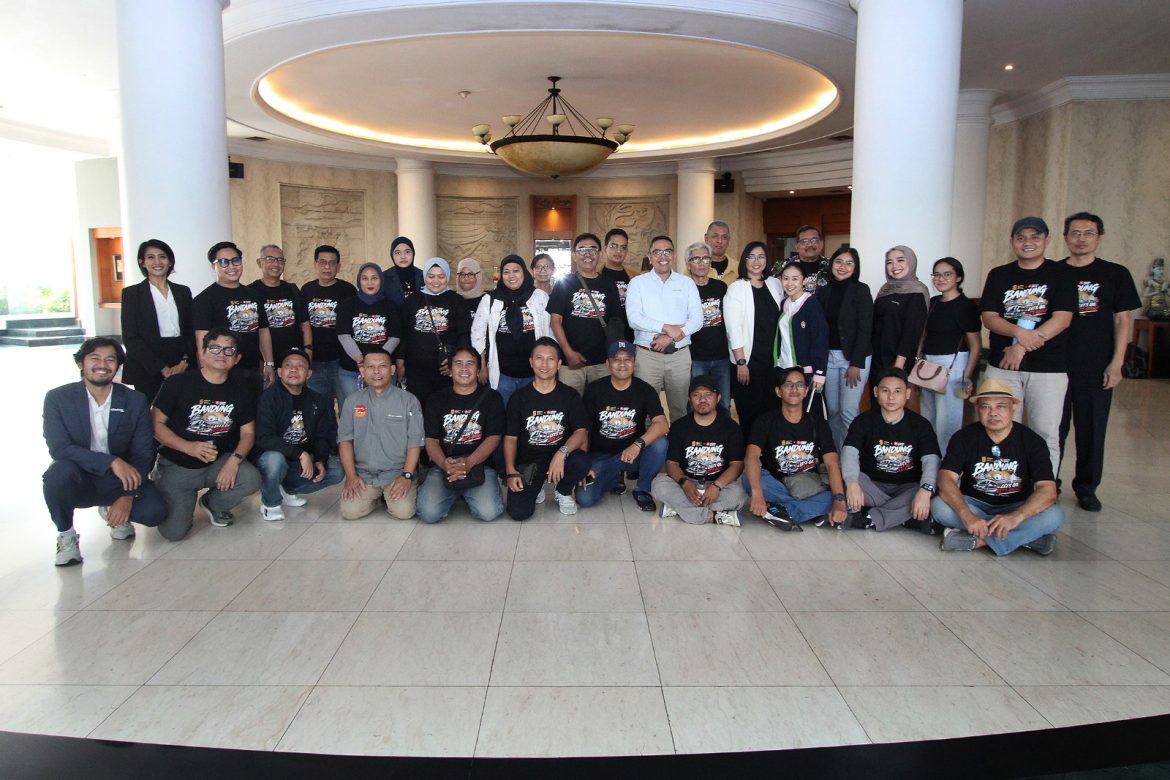 Family Gathering Sindikasi Media Network dan Artotel Group di ARTOTEL Suites Aquila Bandung dalam kegiatan Let's Go, Let's Grow 2026.