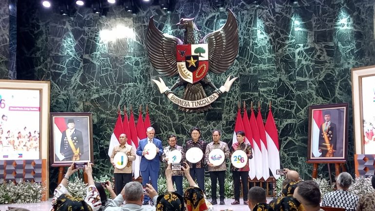 Delegasi internasional dari Romania, Yunani, Polandia, Filipina, Rusia, dan Korea Selatan tampil pada Jakarta World Folklore Festival 2026.