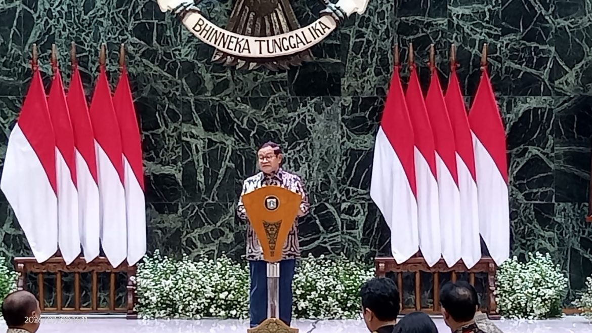 Pramono Anung meresmikan Jakarta World Folklore Festival 2026 di Balai Kota Jakarta bersama delegasi internasional dari enam negara.