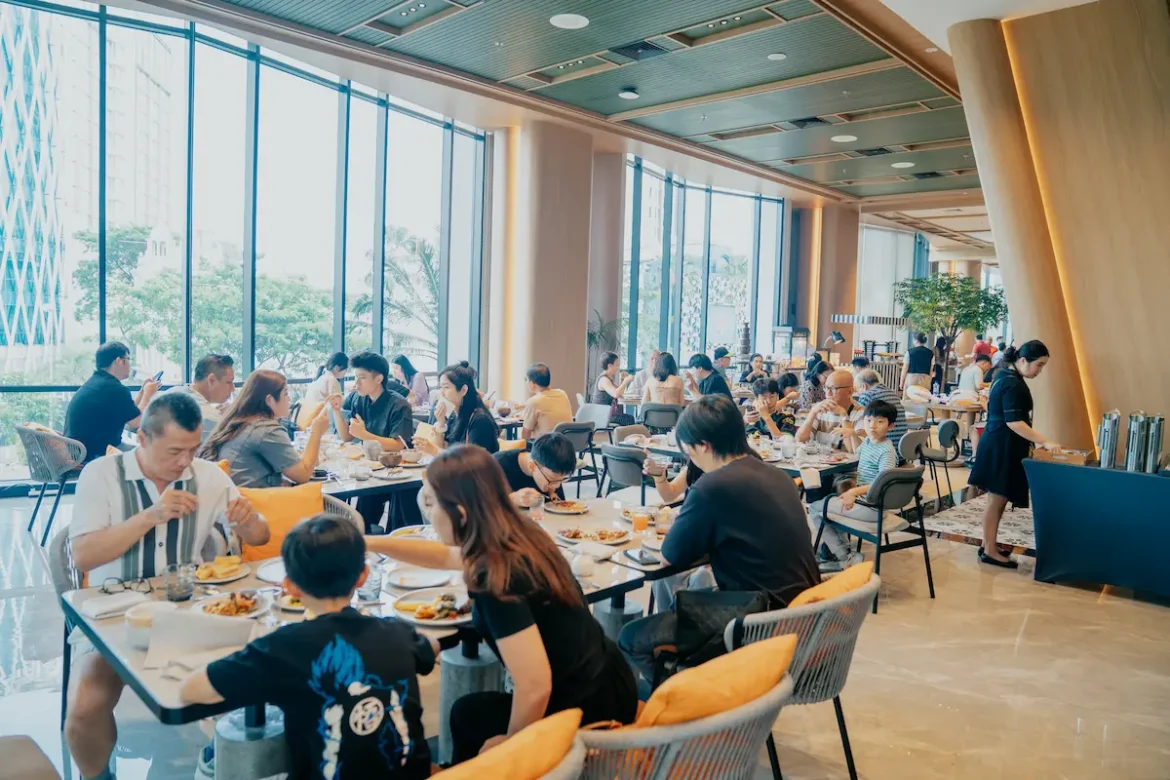 LBCo. Sunday Brunch di HARRIS Hotel & Convention Serpong Tangerang