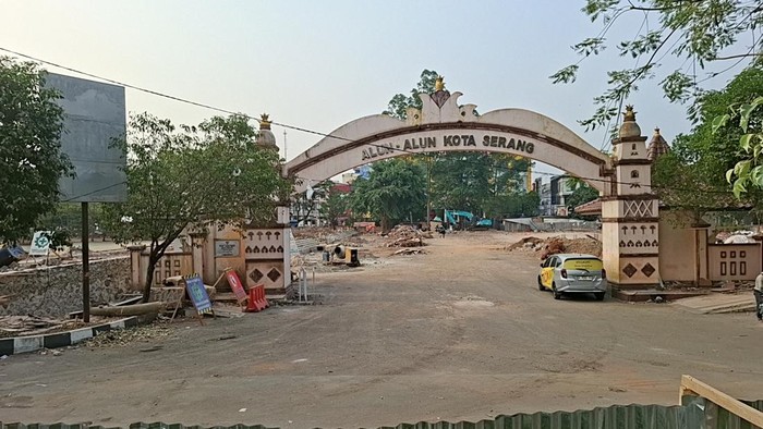 Revitalisasi Alun-alun Kota Serang dengan anggaran Rp48,227 miliar