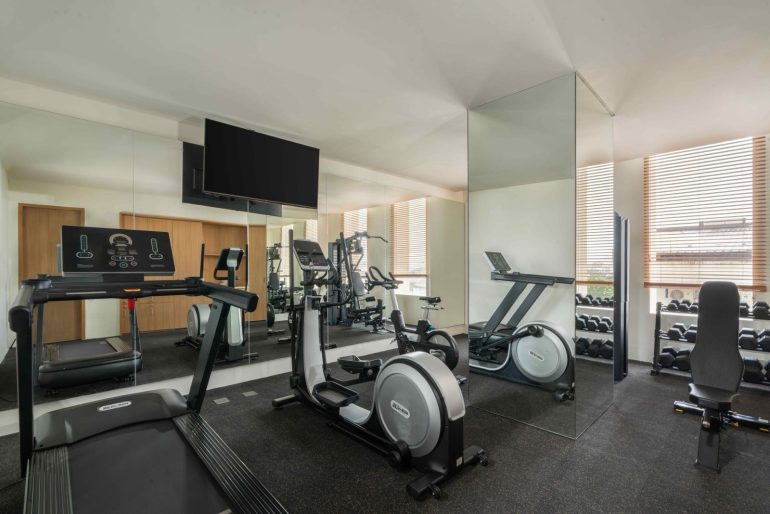 Pusat kebugaran ARTOTEL Leguna Magelang dengan fasilitas olahraga modern