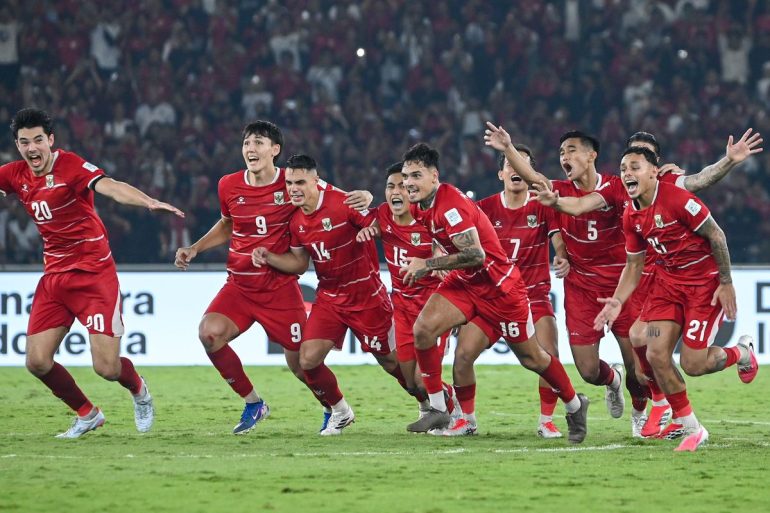 Timnas Indonesia merayakan kemenangan setelah menjuarai FIFA ASEAN Cup 2026 Title gambar: