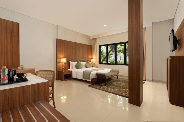Executive King Villa Wyndham Garden Yogyakarta